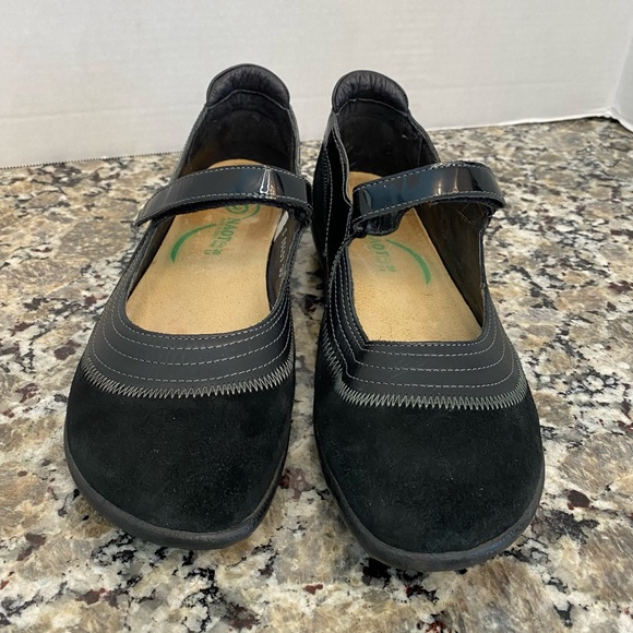 NAOT Israel KIREI MARY JANE SHOES BLACK SUEDE LEATHER WOMEN'S SIZE 39 US 8-8.5 - Picture 2 of 8